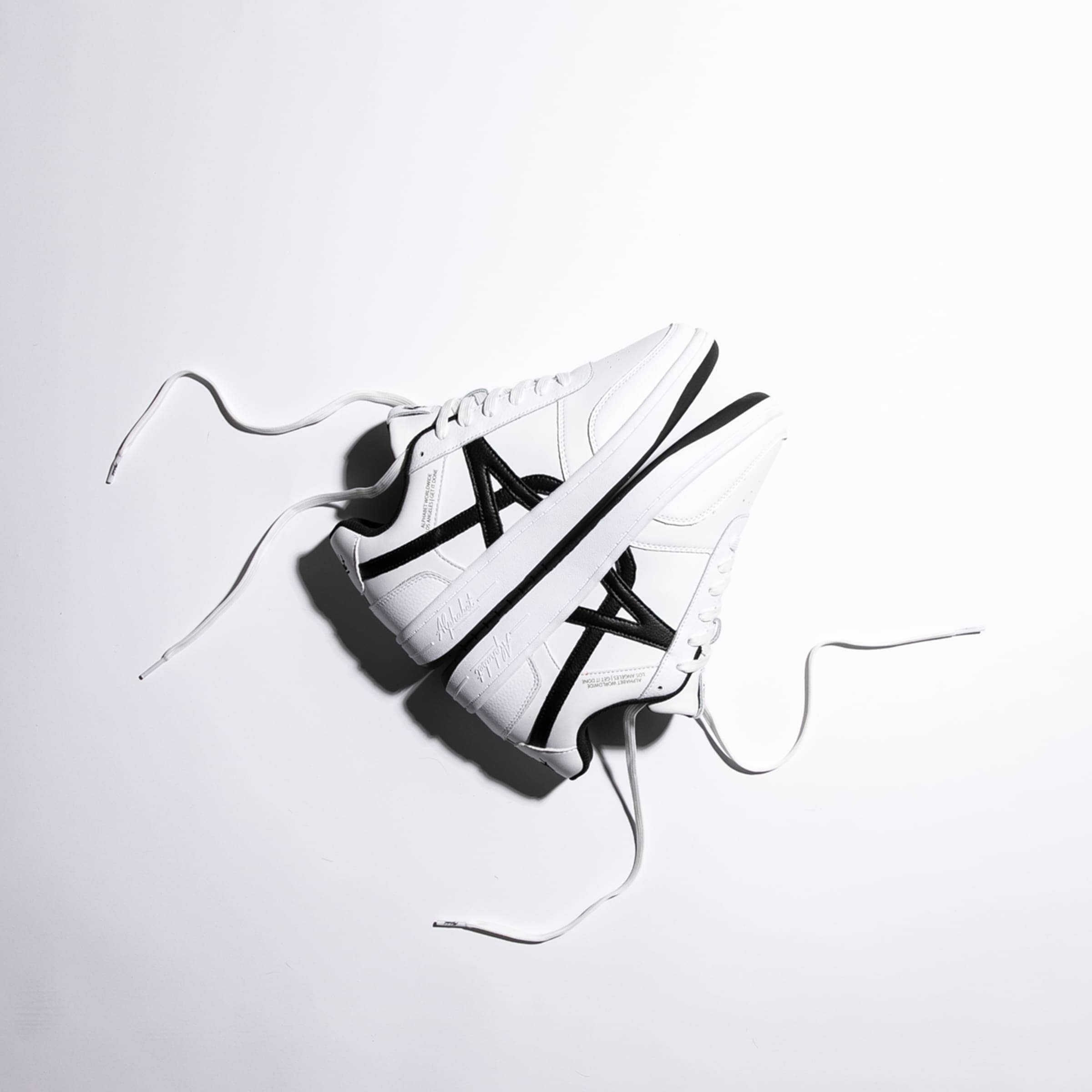 Beverly Low 567 Black/White — Front